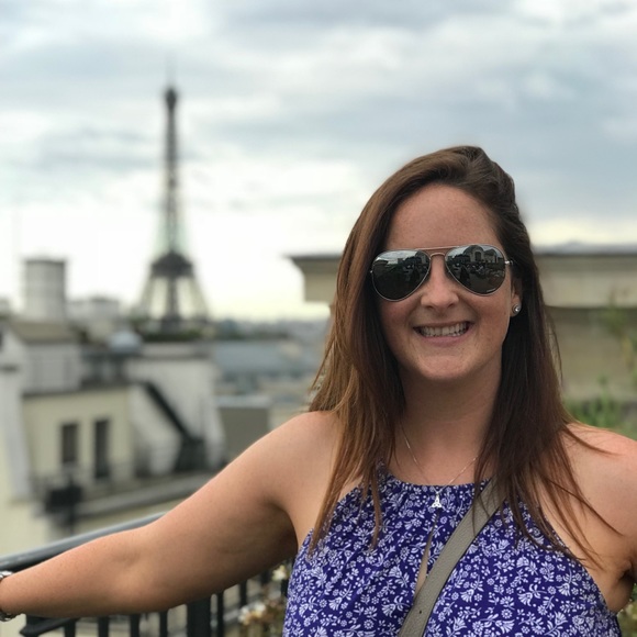 Meet your Posher, Andrea - Picture 1 of 1